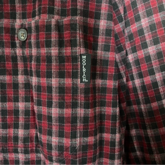 Woolrich Men's Flannel Shirt. - Picture 3 of 4